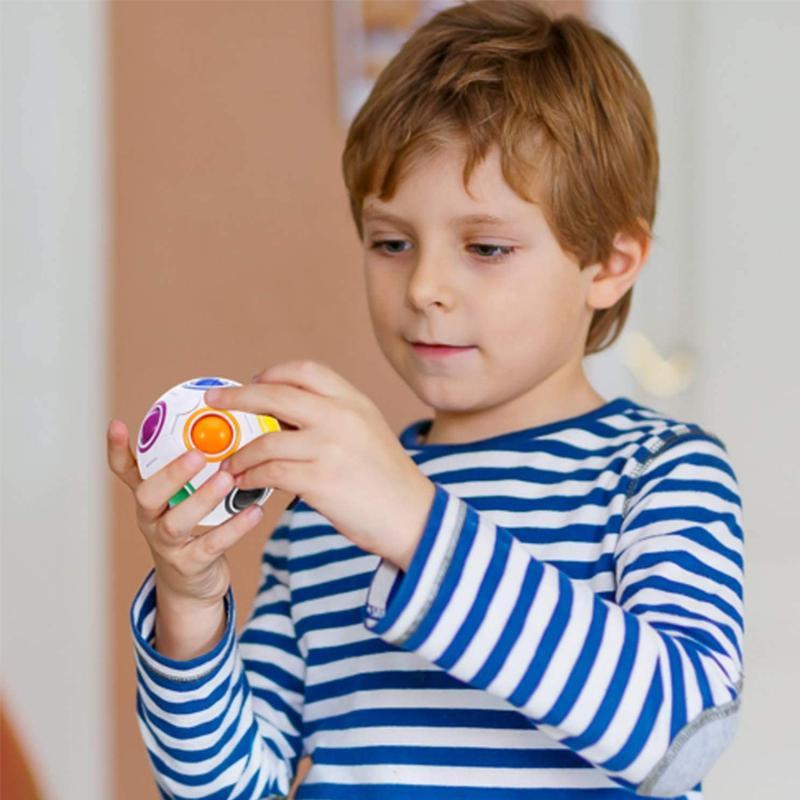 Rund Rubik's Kub, färgsprakande design, unik bollformad leksak med livfulla nyanser, idealisk för hjärngympa.