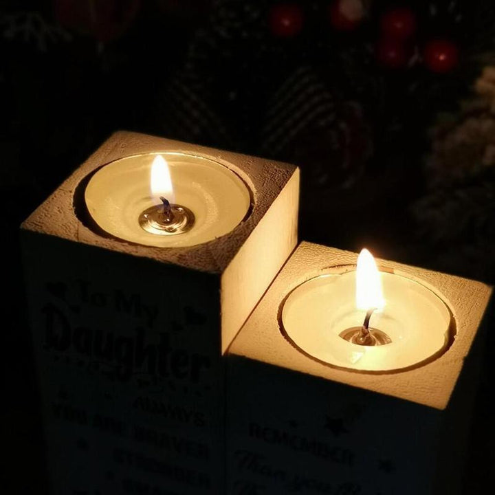 "Rustik trä-lykta med graverat budskap, stilren design. Perfekt som varm heminredningsdetalj eller tidlös gåva."