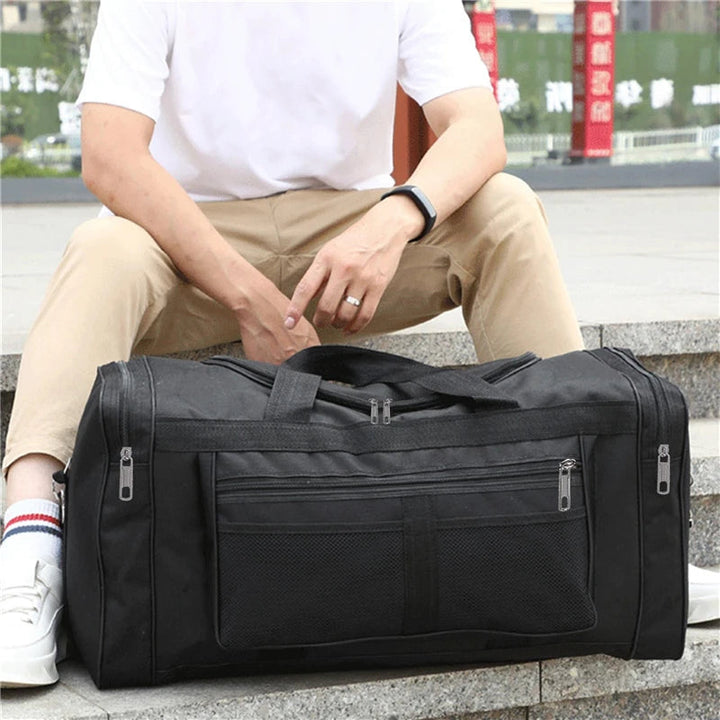 Unisex 40L nylonväska. Idealisk som stor resväska och sportväska. Hållbar för alla äventyr.
