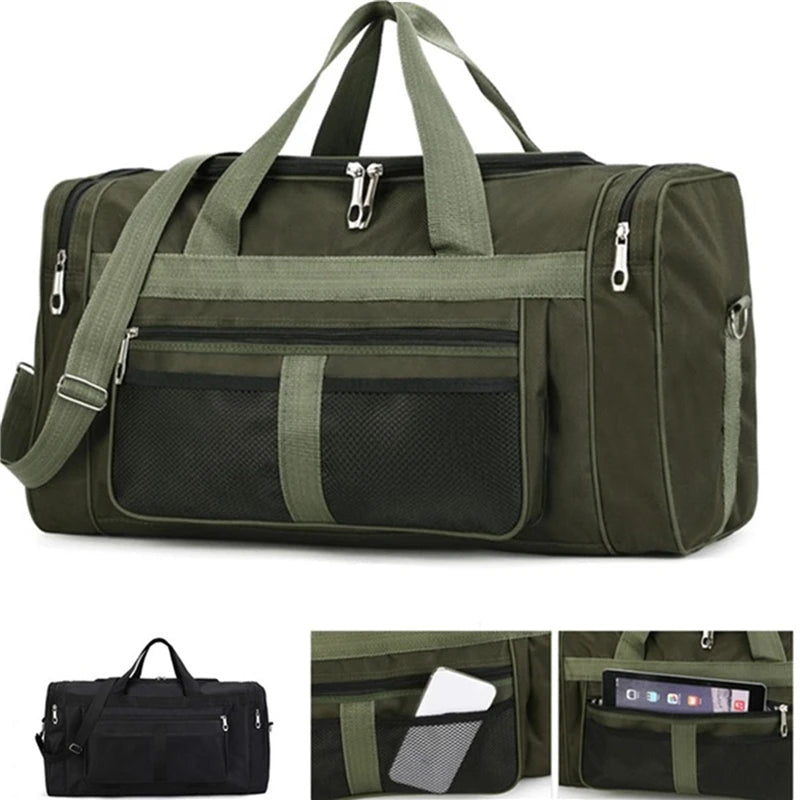 Rymlig 40L nylon duffelväska, perfekt för packning till weekendresor och sportaktiviteter.