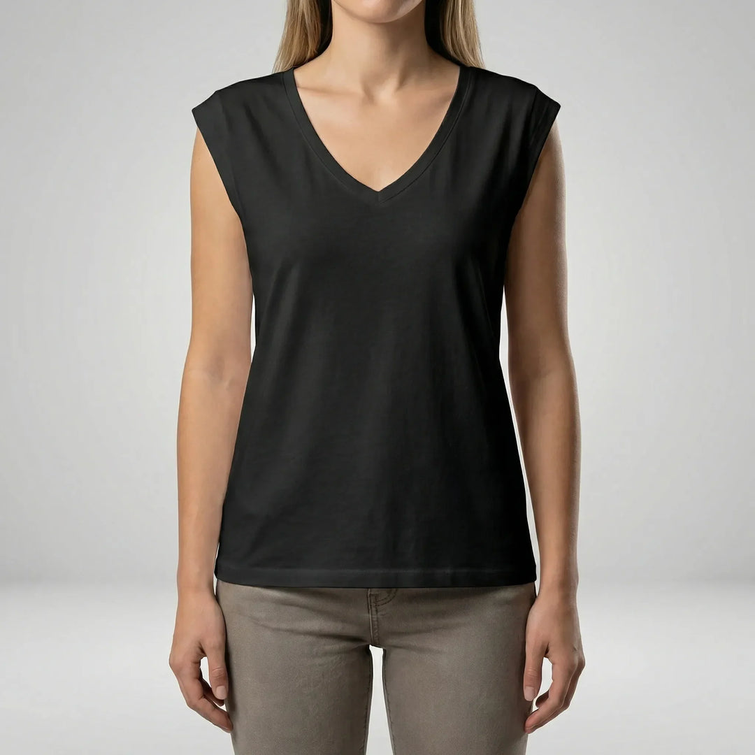 Eva Relaxed V Neck Tee: rymlig dam t-shirt med v-ringning och korta ärmar för skön komfort.