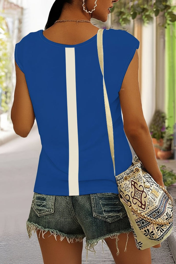 Avslappnad passform dam t-shirt med V-ringning. Komfortabel kortärmad topp för vardag och sommar.