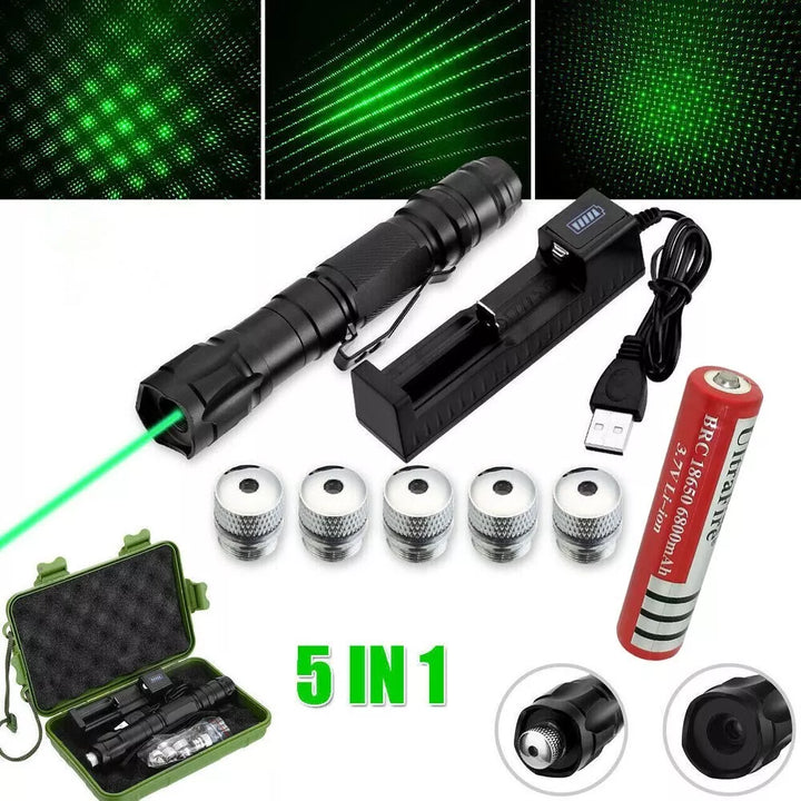 Komplett kit med grön laserpekare, batteriladdare och effekthuvuden