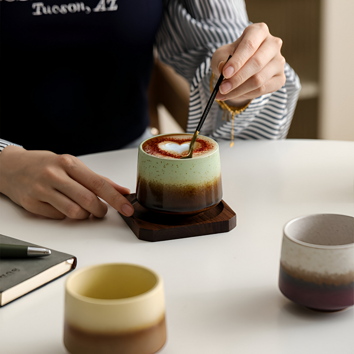 Designade keramiska kaffekoppar med färgövergång, 200 ml, 4-pack för trendig heminredning.