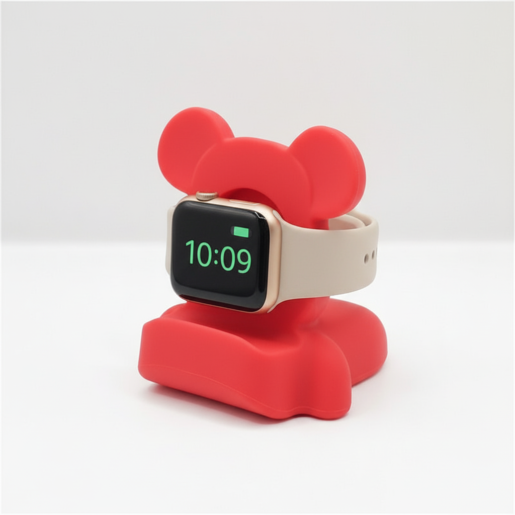 Söt björn design för Apple Watch laddställ i silikon, ett funktionellt tillbehör.