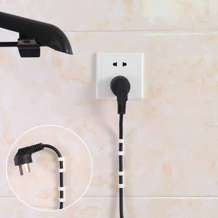 Självhäftande kabelclips för kablar, svart och transparent design, 20-pack, för hem och kontorsorganisering.