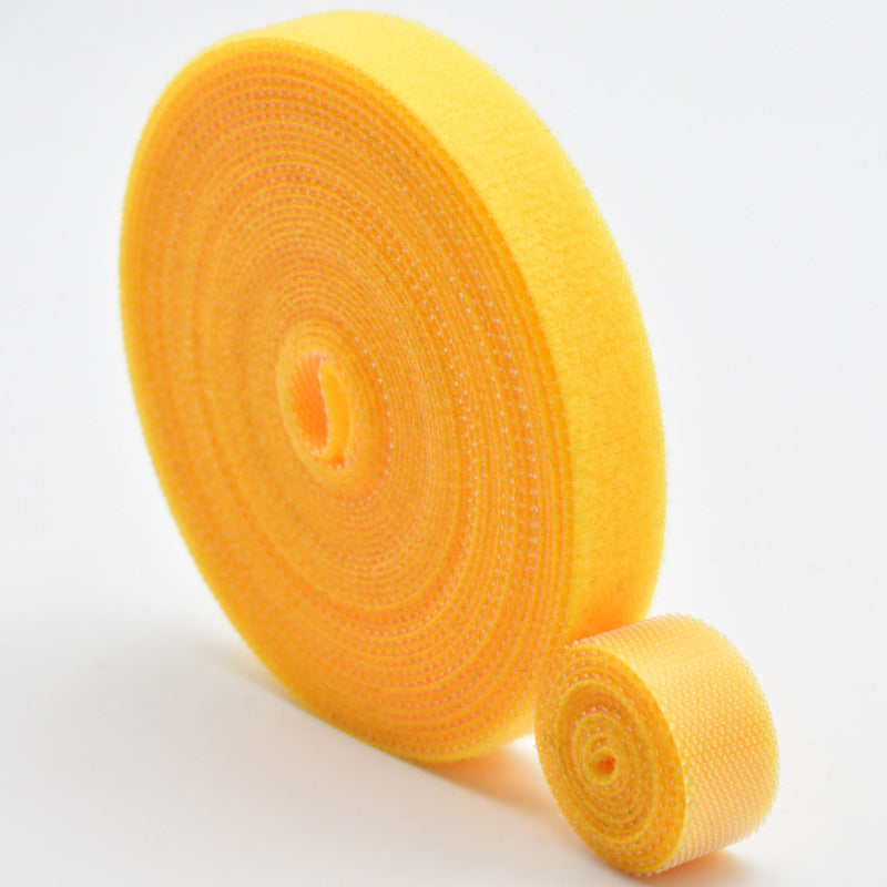Hållbarheten hos självhäftande nylon kablageband för krävande miljöer.
