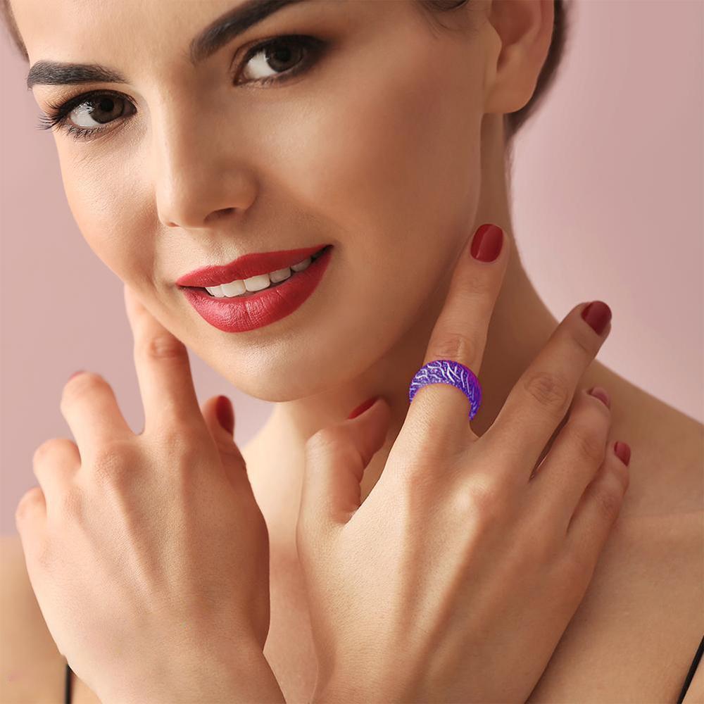 "Självlysande färgglad ring i harts med unik design, lyser i mörkret, perfekt accessoar för kvinnor vid fester och evenemang.