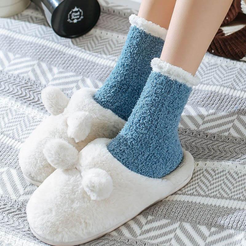 "Självvärmande damtermostrumpor med fleece, elegant design, finns i vit, grön, rosa, lila, blå, grå, brun."