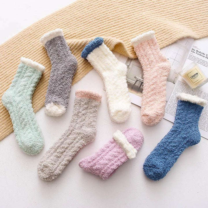 "Självvärmande damtermostrumpor med fleece, elegant design, finns i vit, grön, rosa, lila, blå, grå, brun."