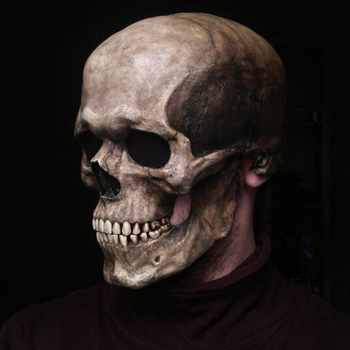 "Skrämmande unisex latex skelettmask för Halloween, realistisk design med markerade konturer och spöklikt uttryck."