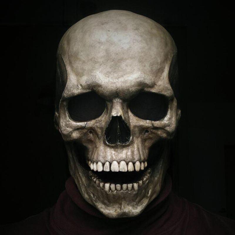 "Skrämmande unisex latex skelettmask för Halloween, realistisk design med markerade konturer och spöklikt uttryck."