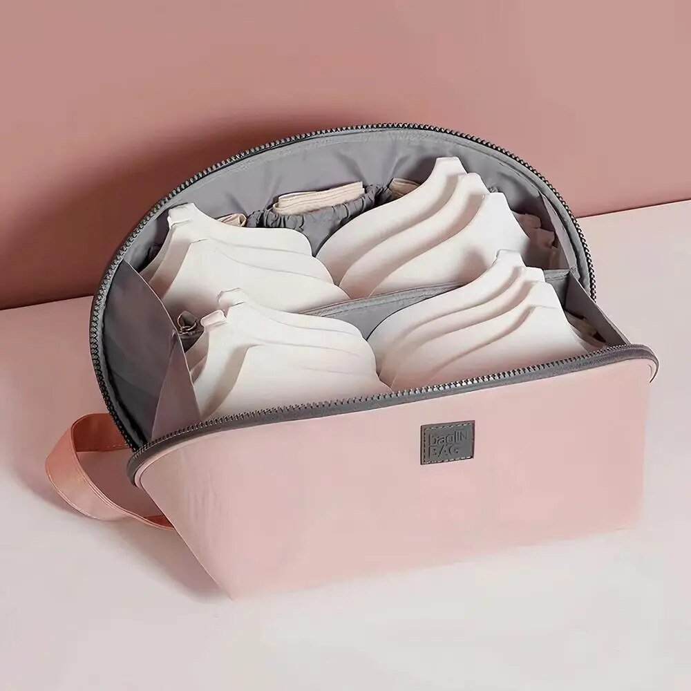 Unisex reseförvaring. Praktisk necessär för organiserad packning av hygienartiklar på resan.