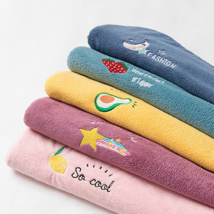 "Snabbtorkande mikrofiber handduksmössa i rosa, superabsorberande och frizz-minskande, perfekt för alla hårtyper."
