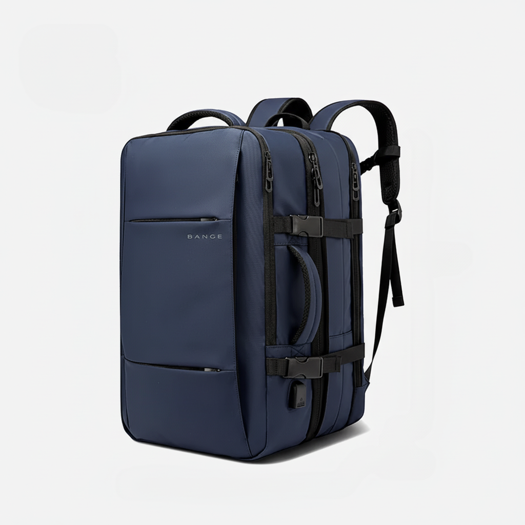 Person bär en unisex laptopryggsäck "TravelPro" i stadsmiljö, perfekt för arbete och resor.