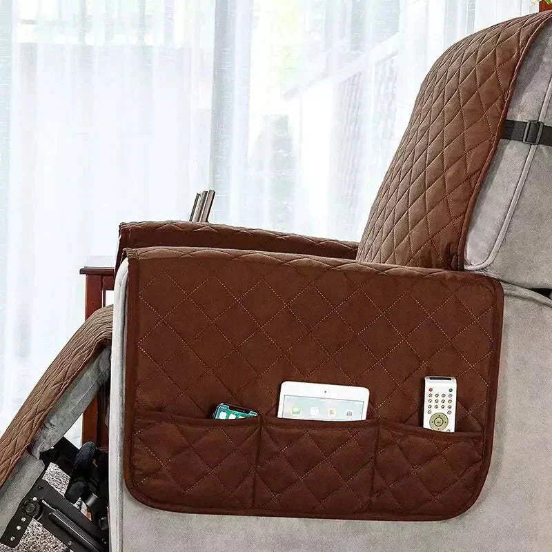 Skyddande hemtextil: mjukt sofföverdrag för en ren soffa.