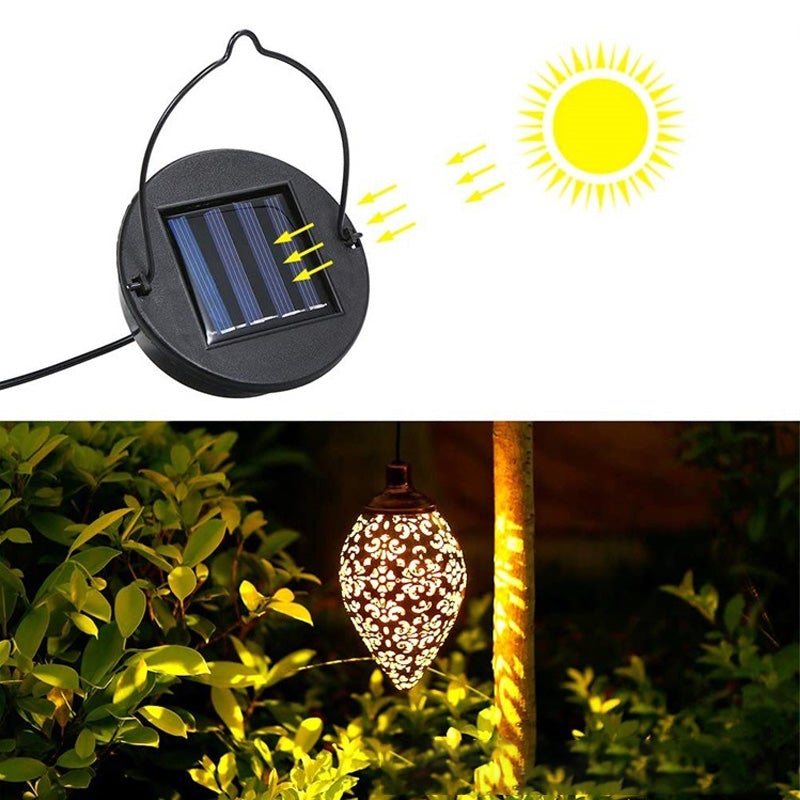 "Soldriven trädgårdslampa IP55 i rostfritt stål med elegant design, lyser upp utomhusmiljö och står emot väder."