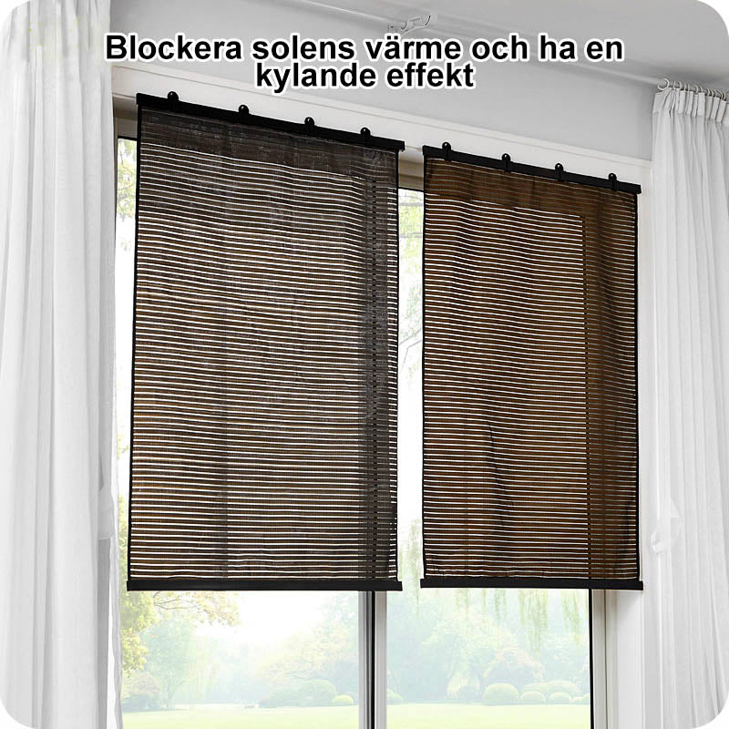 Solskydd med sugkoppar på fönster, svart PVC-material, mot UV-strålar, anpassningsbart för olika fönsterstorlekar.