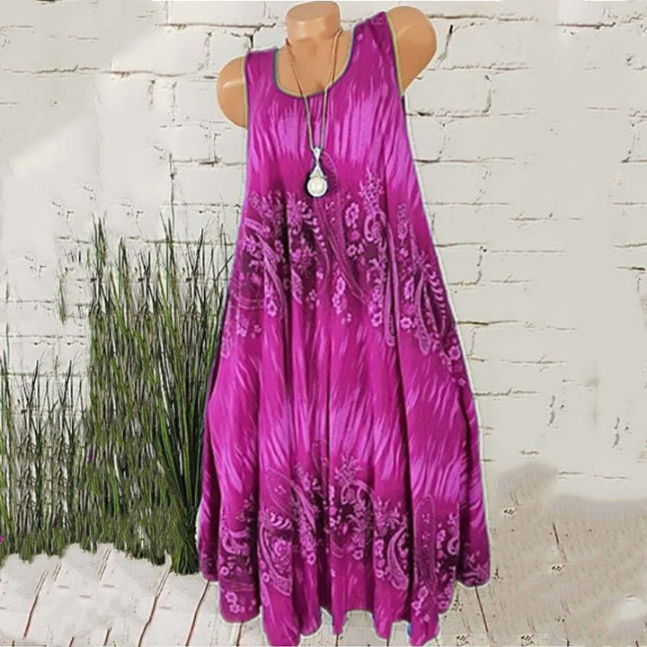 Bohemisk sommarklänning för kvinnor, ärmlös design, bekvämt lätt material, perfekt för sommardagar.