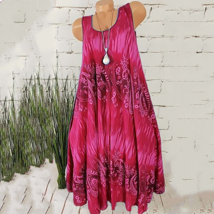 Bohemisk sommarklänning för kvinnor, ärmlös design, bekvämt lätt material, perfekt för sommardagar.
