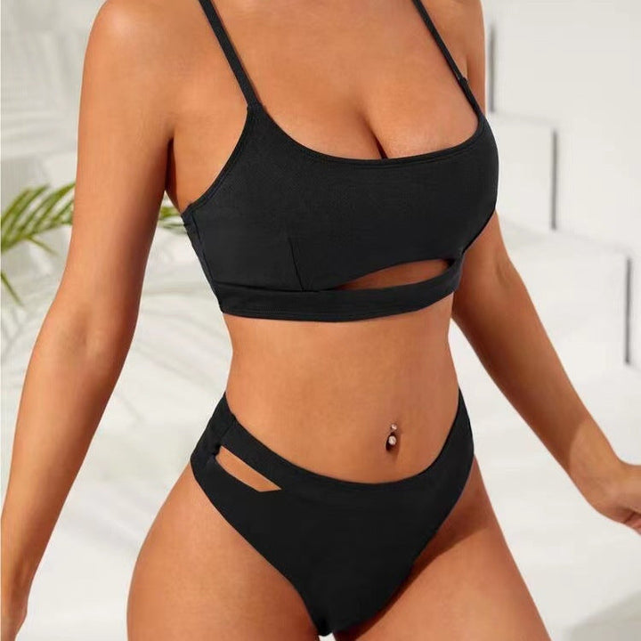 Trendig bikini för kvinnor, hög midja och justerbara band. Perfekt för simning och strandaktiviteter.