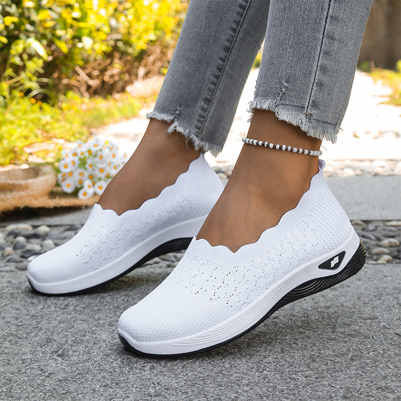 Vit dam sneaker Catherine med ventilerande design utomhus