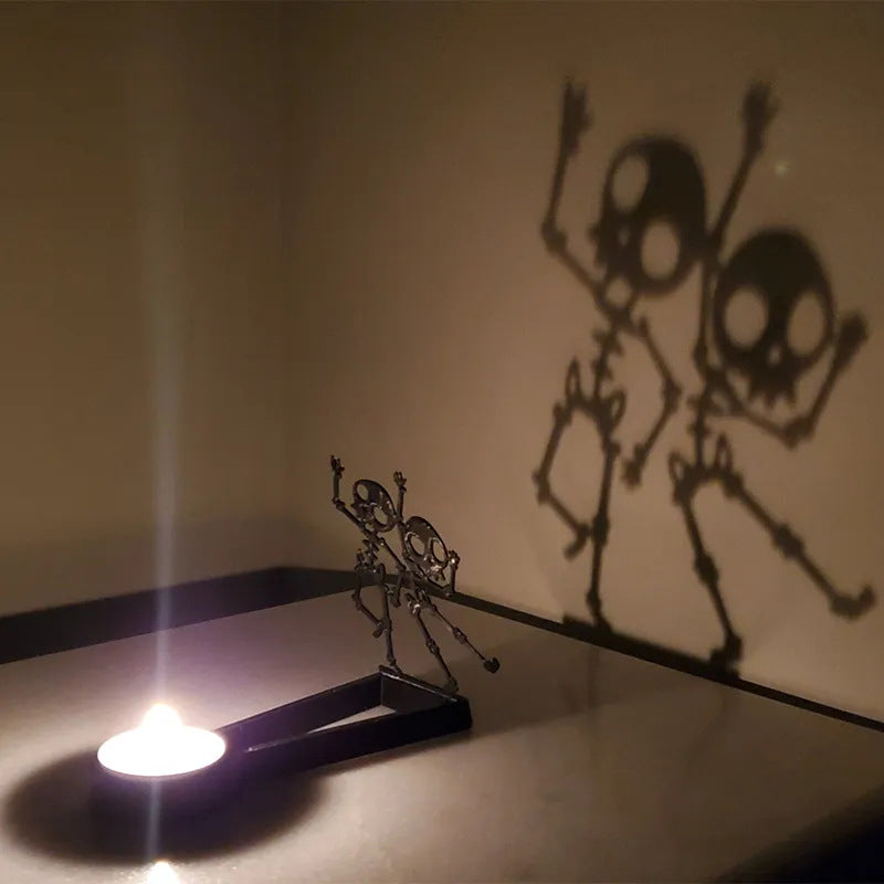 "Stämningsfull unisex Halloween skuggdekoration i rostfritt stål, perfekt för mystisk belysning i mörka rum."