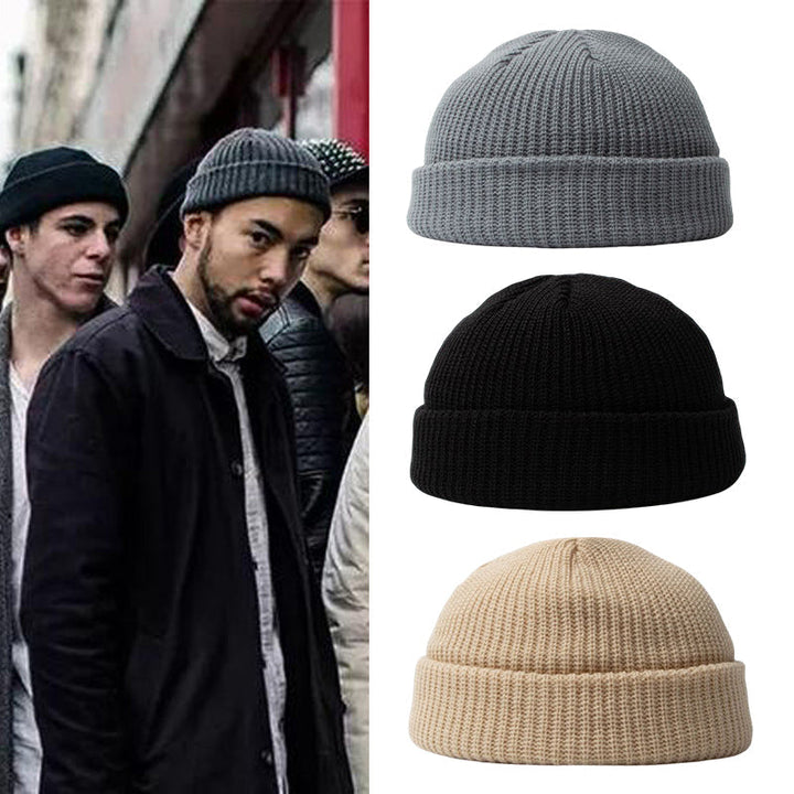 Värmande stickad mössa för män, kupolform, rullad kant, flera färgalternativ, perfekt för höst och vinter, snygg design.