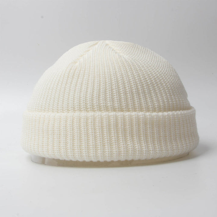 Värmande stickad mössa för män, kupolform, rullad kant, flera färgalternativ, perfekt för höst och vinter, snygg design.