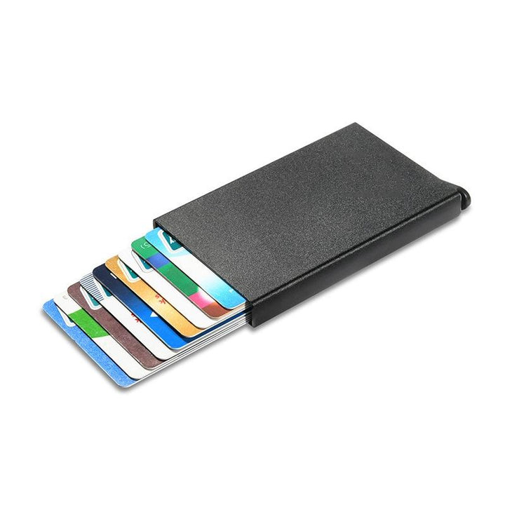 Stilren RFID-blockerande plånbok i aluminiumlegering, kompakt design, skyddar kort mot stöld. Finns i flera färger.