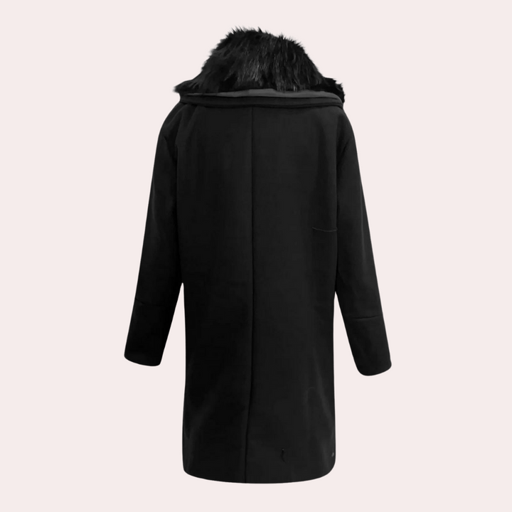 Svart herrjacka liggandes, en varm vinterjacka i stilren design. Perfekt ytterplagg för herrmode.
