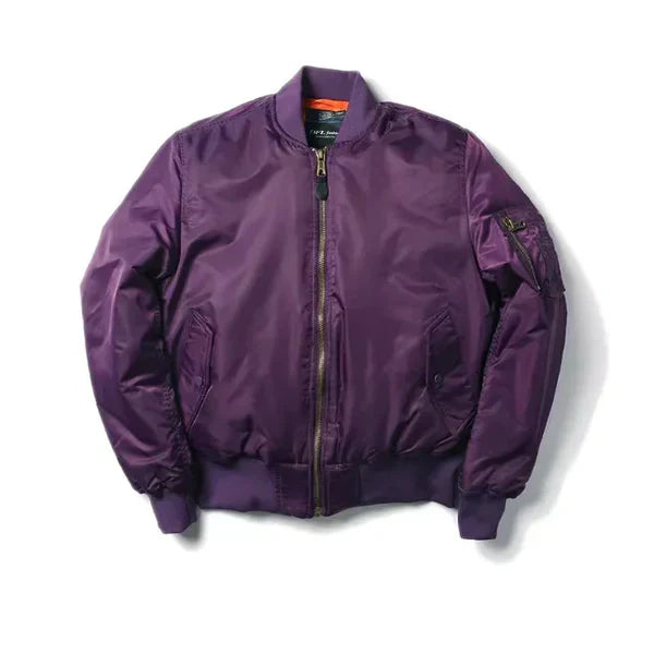 Klassisk vindtät dam bomberjacka i MA-1 modell. En snygg, bekväm höst- & vinterjacka för dammode.