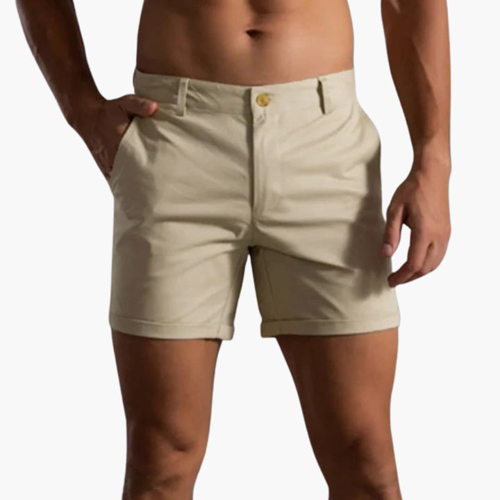 Gröna herrshorts med klassisk passform, bekväma sommarshorts. Stilrena casualshorts för män, perfekta till vardags.