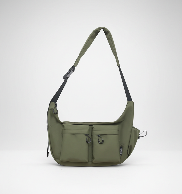 Dam axelväska i canvas, bärs som crossbody; en rymlig och praktisk tygväska för alla tillfällen.