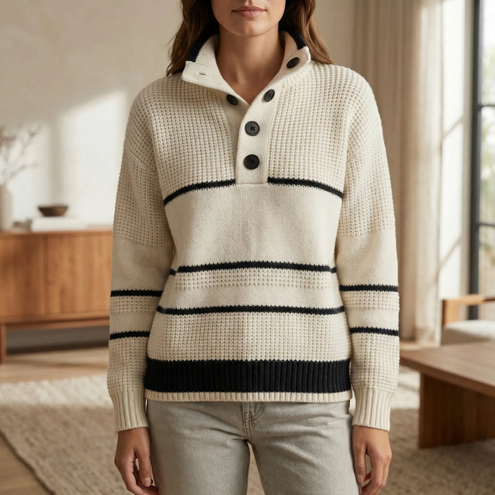 Strukturstickad damtröja med ränder & knappslå. Bekväm pullover, perfekt för höst & vinter.