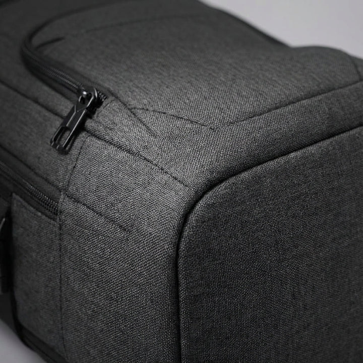 Vattentät laptopryggsäck för affärer. Rymlig FlightFold ryggsäck med säkert fack för din dator.