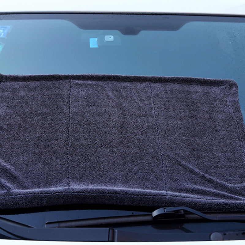 "Svart mikrofiberduk 40x60 cm, twist pile vävning, hög vattenabsorption, tvåsidig för rengöring och polering."