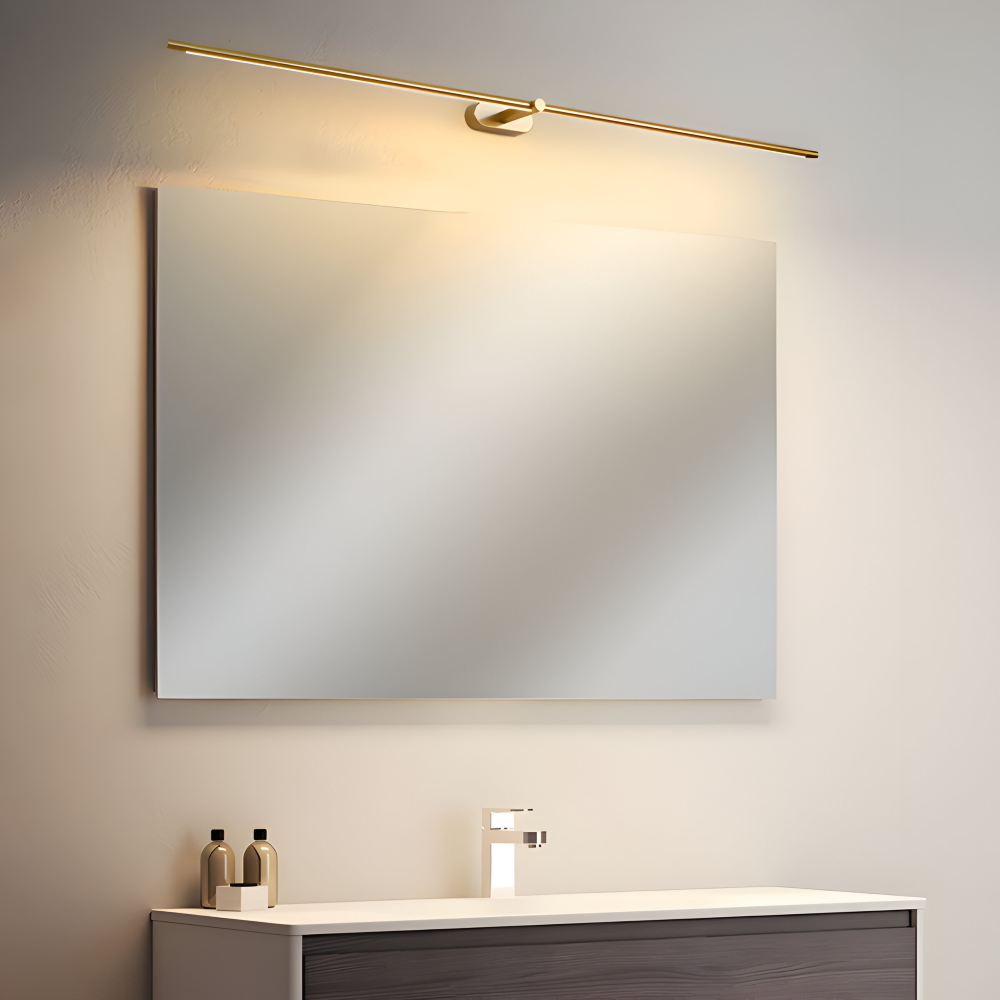 Modern LED vägglampa i svart, slank design för vardagsrum. Skapar stämningsfull belysning.