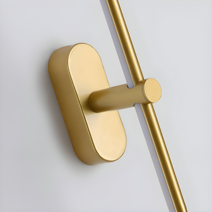 Svart LED vägglampa, smal modern design för sovrum. Behaglig och energieffektiv belysning.