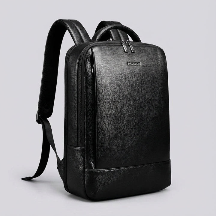 Unisex svart arbetsryggsäck i läder, idealisk för pendling & skola, designad för 17-tums laptop, god organisering.