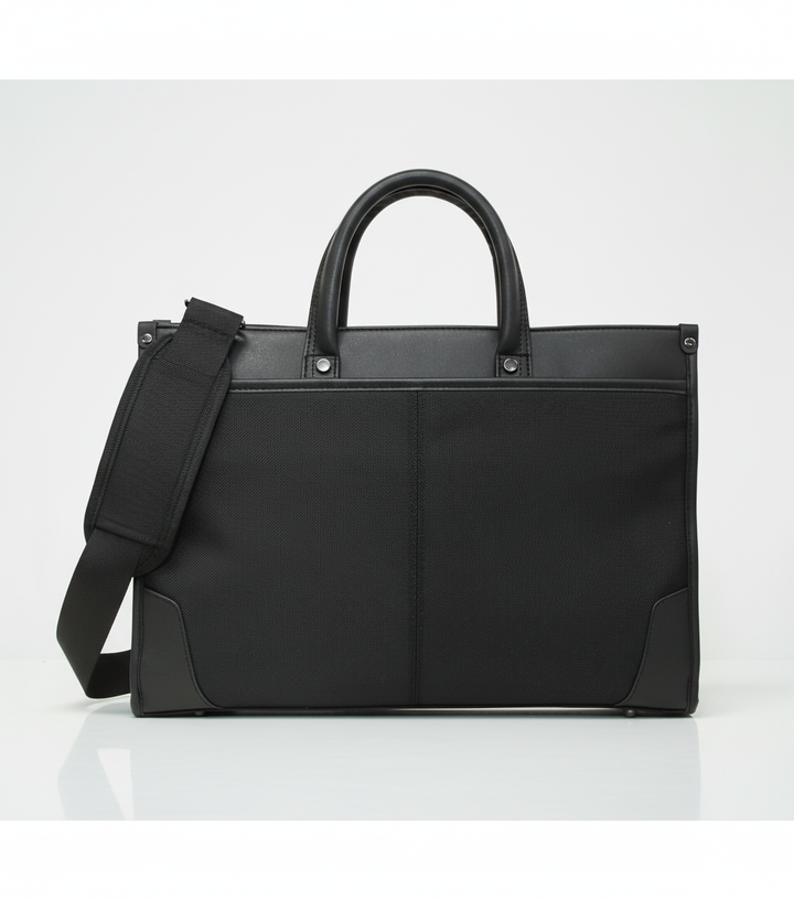 Professionell svart axelremsväska, DocuCarry, med fack för dokument & laptop. Optimal organisering i arbetsmiljön.