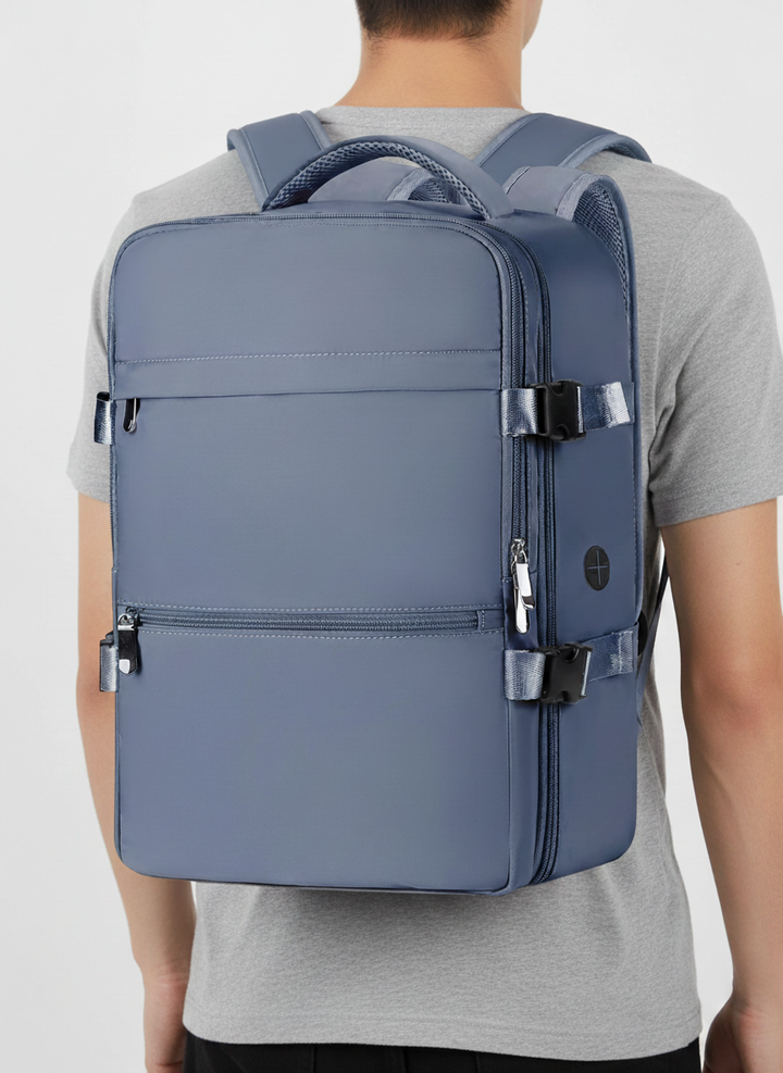 Elegant unisex ryggsäck med dedikerat laptopfack och organiserad förvaring. Passar både arbete och fritid.