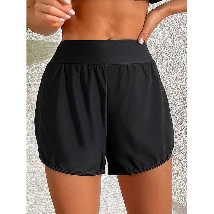 Svarta sportshorts dam, hög midja & lös passform för optimal komfort vid träning & fritid.