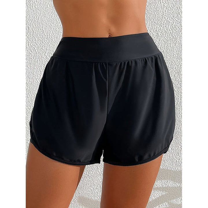 Stilrena damshorts svarta, hög midja, lös modell. Idealiska sommarshorts för fritid & aktivitet.