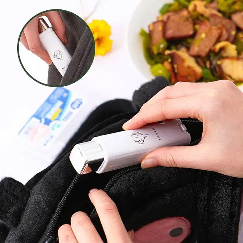"Tandtrådsdispenser för resor i grön, rosa, vit. Bärbar och kompakt accessoar för enkel användning och påfyllning."