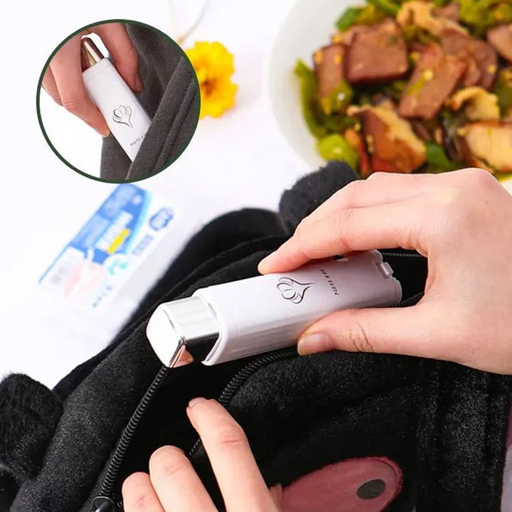 "Tandtrådsdispenser för resor i grön, rosa, vit. Bärbar och kompakt accessoar för enkel användning och påfyllning."