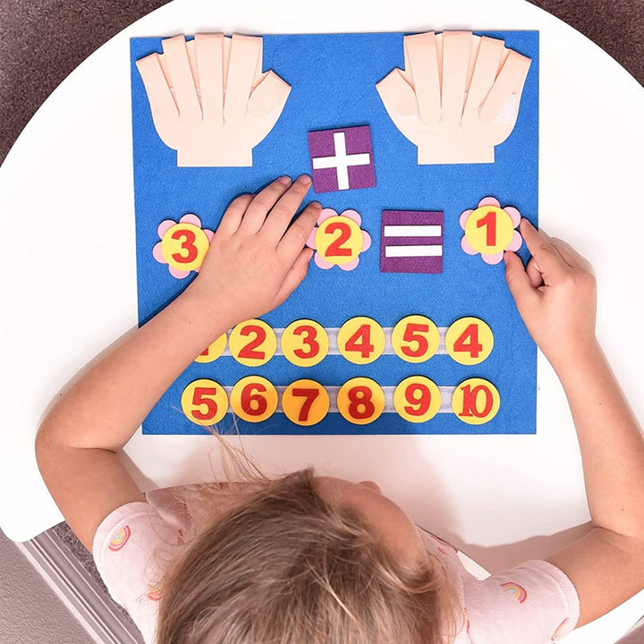 "Tidlösa färgglada filtbrädor, perfekta pedagogiska leksaker för tidig barnutveckling med olika former och färger."