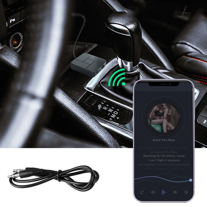 Trådlös Bluetooth 5.0 ljudsändare och mottagare i svart, kompakt design för TV och smartphones, ger trådlöst ljud.
