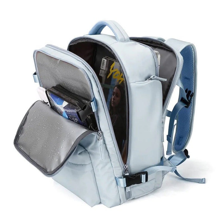TrailSafe Pro outdoor ryggsäck med ventilerad ryggpanel för skönare upplevelse.