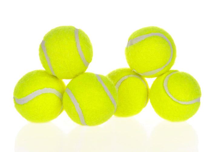 Ergonomisk tuggleksak: en gummitennisboll för hundar som älskar att tugga, leka och aktiveras.